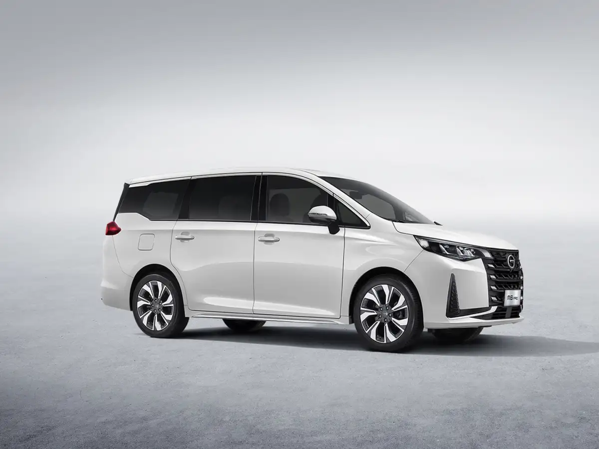 Exquisitely crafted design | The vehicle features a distinctive front fascia, full LED headlights, seamlessly connected LED taillights, and wheels up to 18 inches The front and rear sections boast excellent visual harmony